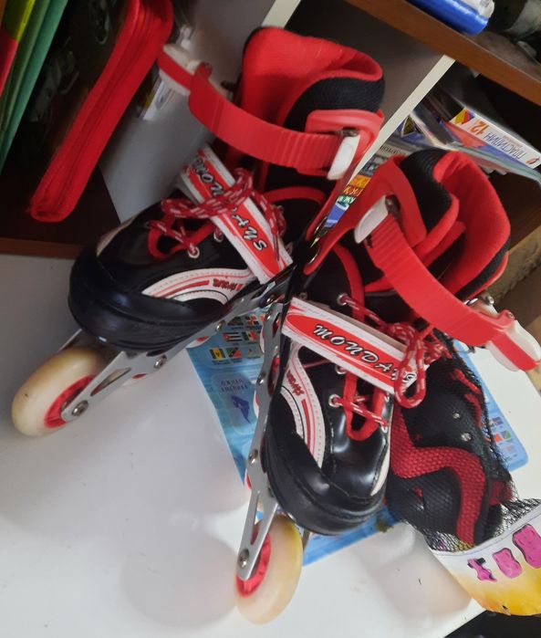 Продам роликовые коньки.