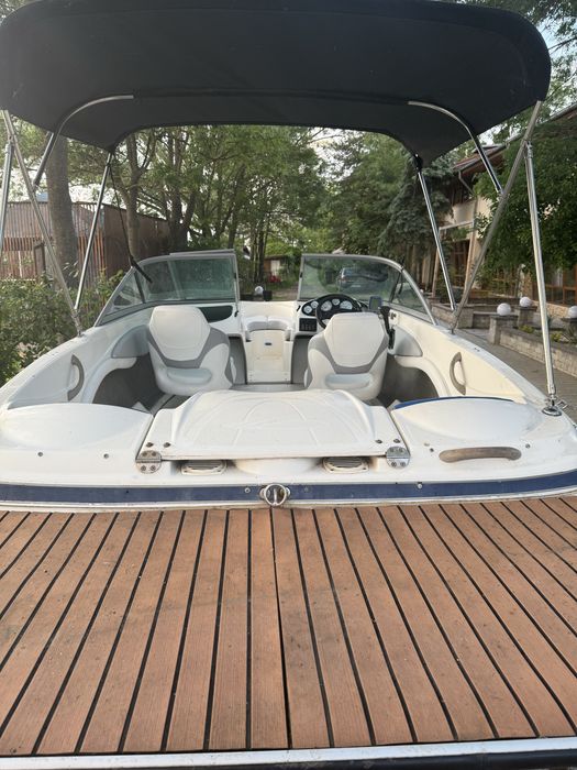 Vanzare barca Maxum 1800