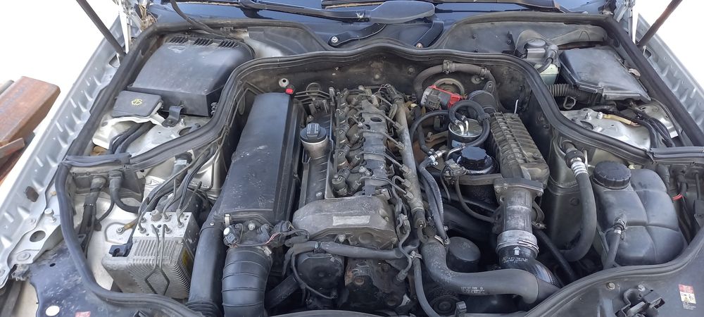 Mercedes W211 E-Class 270 CDI на части