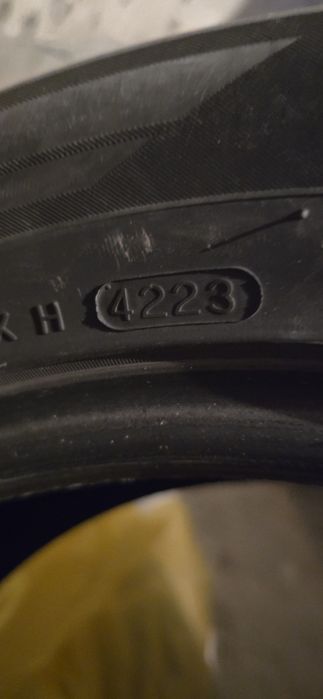 2бр автомобилни гуми 215/55/17