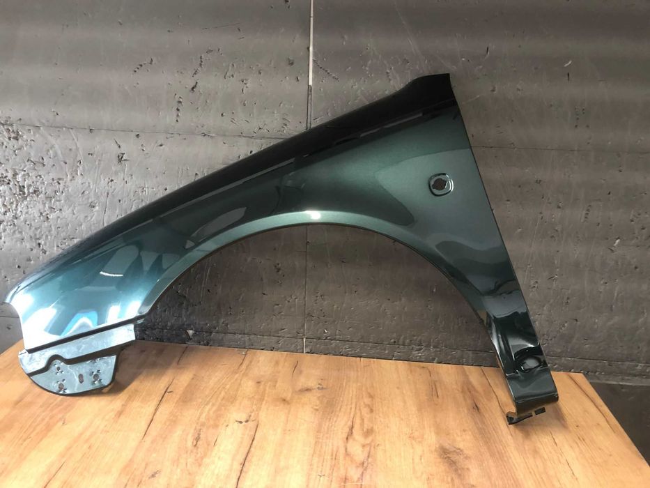 Aripa Fata Stanga Skoda Octavia 1 I An 1999-2007 (i9572 (Verde))