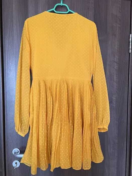 уникална рокля Zara