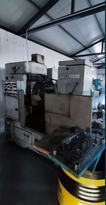 Masina de danturat CUGIR FD 250