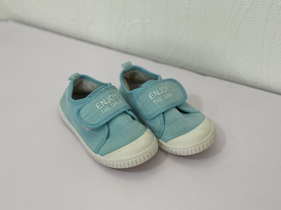 Обувь на девочку по 2000