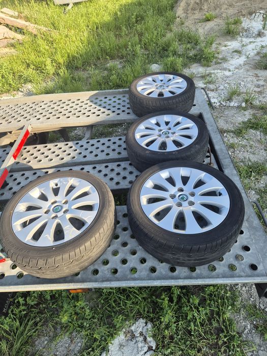 Roti skoda  r 17