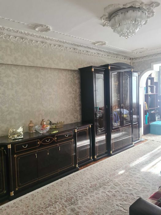 Продаётся 3-комнатная квартира в центре, авторский ремонт