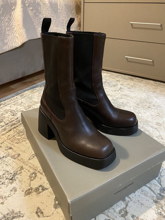 Кожаные ботинки