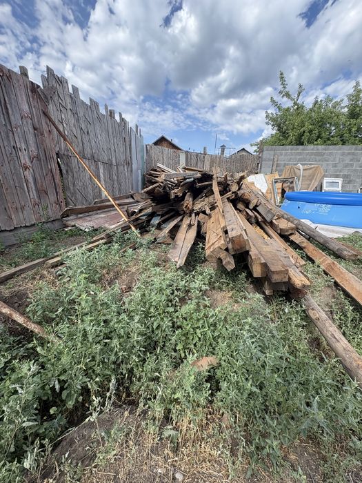 Продам на дрова есть материалы
