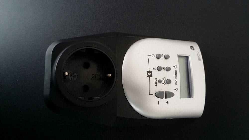 Priza - programator - electrica - digital