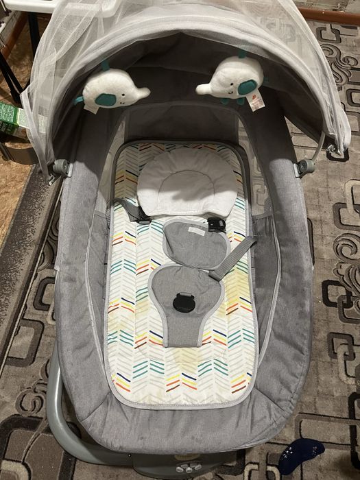 Детский шезлонг с музыкой