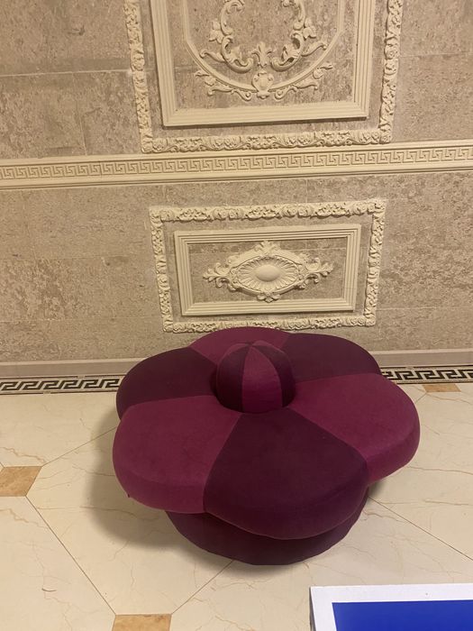 Пуфик в виде цветка