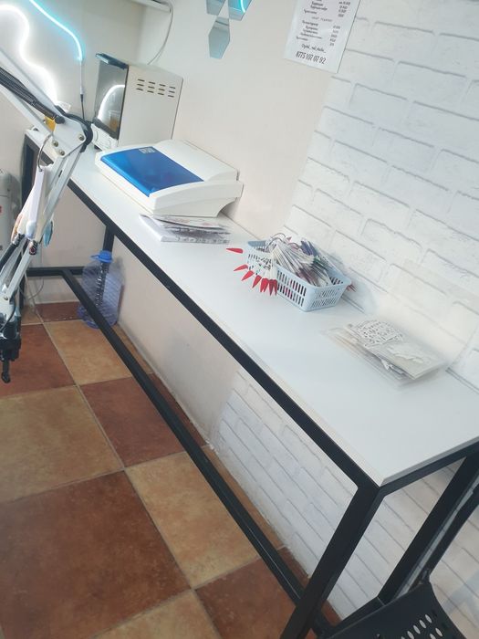 Продам стол 180см