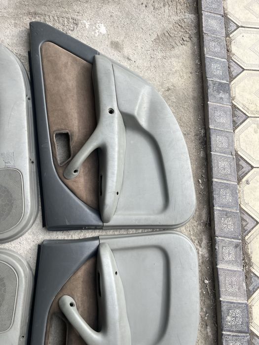 Обшивка двери камри 20 25