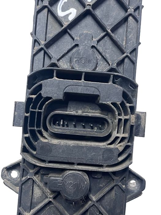 Soclu Stop Stanga Spate Iveco Daily Vi Bus 2014 -> 465007518