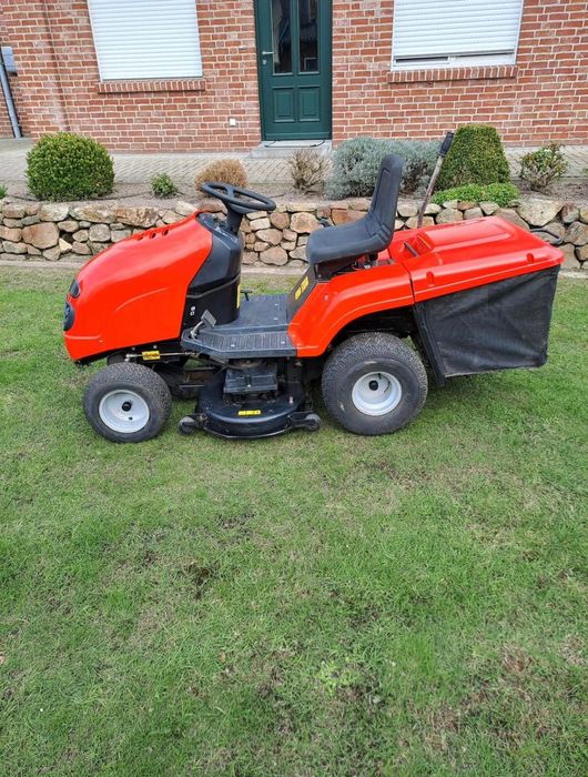Tractor tractoras tuns iarba Gazon