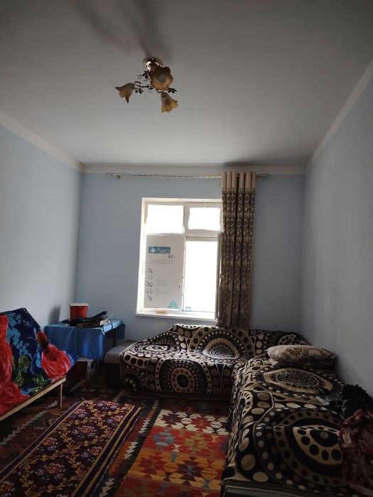 Uy olti sotixli sotiladi