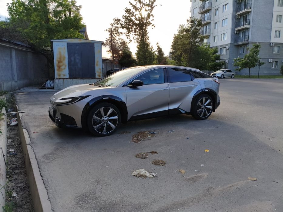 Bz5 PRO plus 550km.