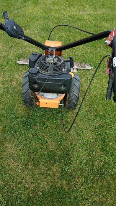 Motocositoare pe benzină O-MAC M150