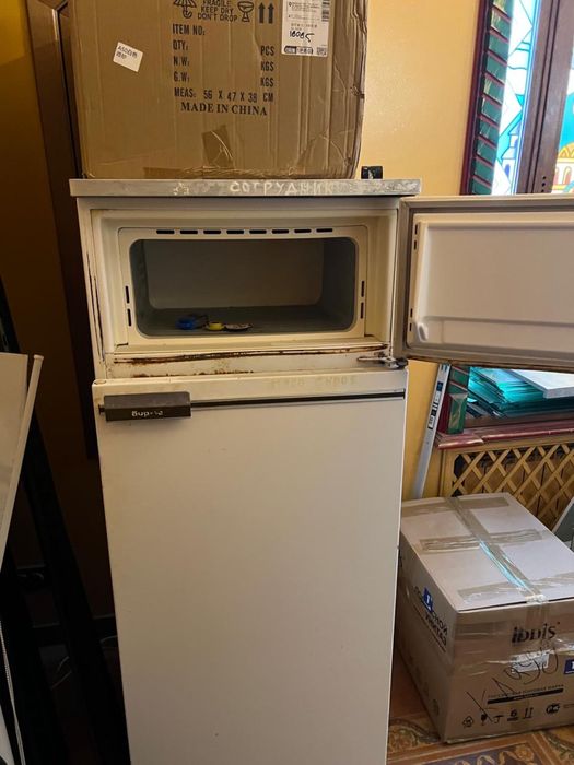 Холодильник б/у рабочий