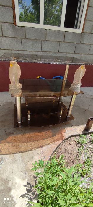 Подставка для телевизора