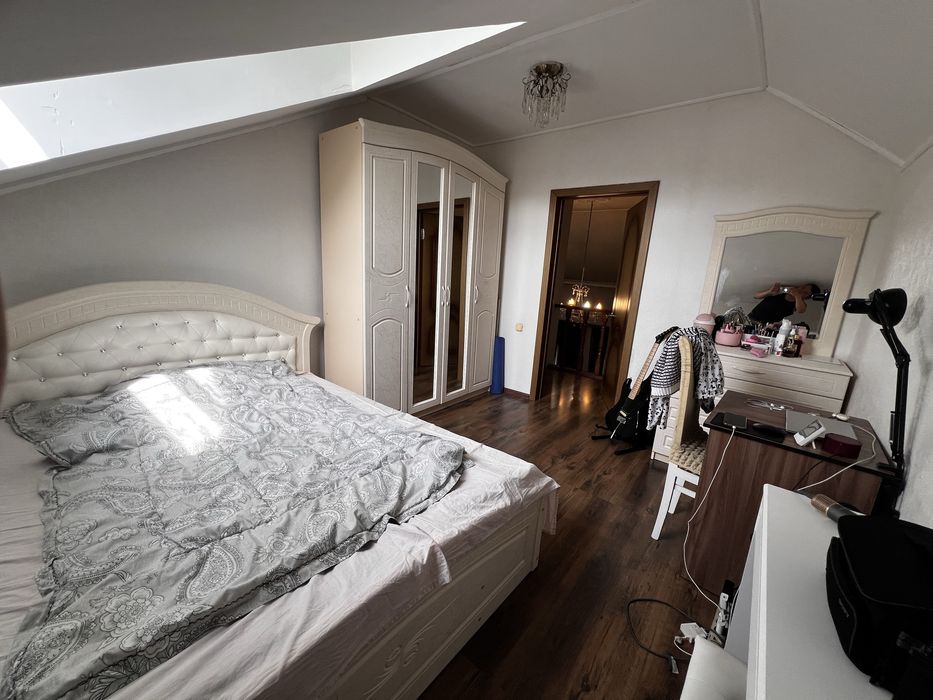 Продам дом (коттедж)