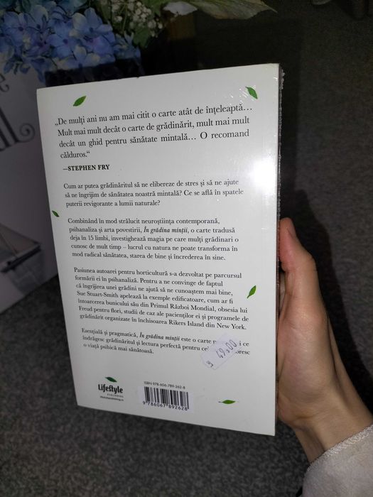 Carte ,,În grădina minții"