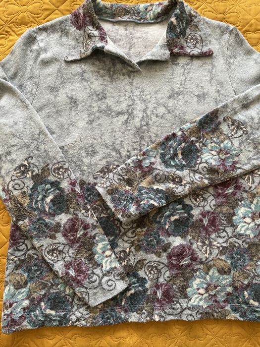 Продам женскую кофточку