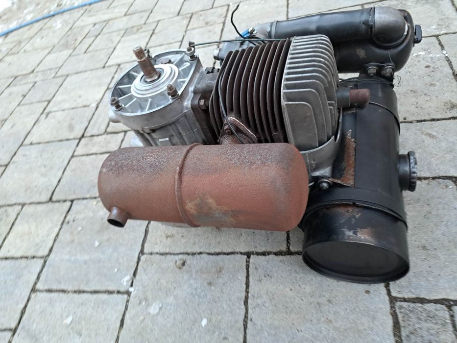 Motor Rotax austriac de 9 cai putere motocositoare,motogrebla etc.