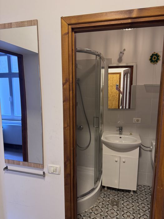 Inchiriez casa in Brasov  pe Strada Lunga