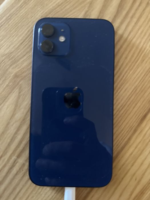 Продам iphone 12