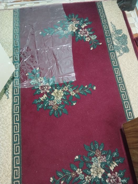 Gilam sotiladi ,daroshka xam