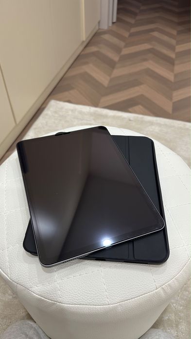 Продам IPad Air