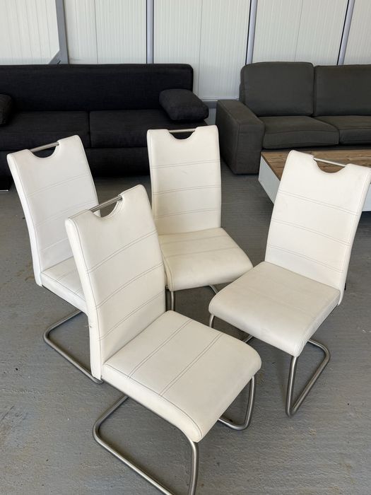 Set masa + 4 scaune piele alba