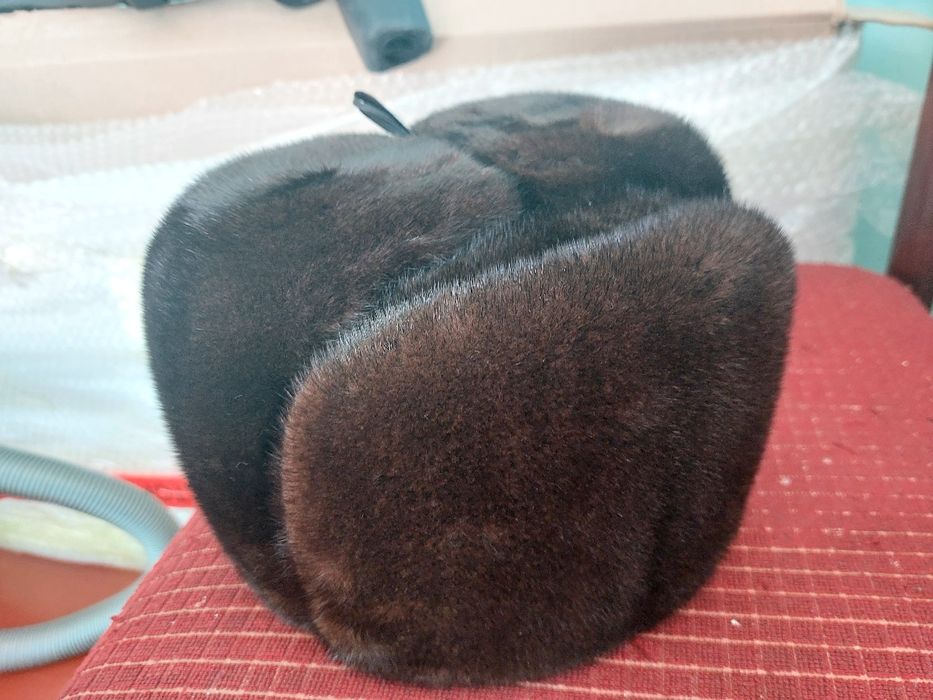 Здраствуите продам Норкавая шапка