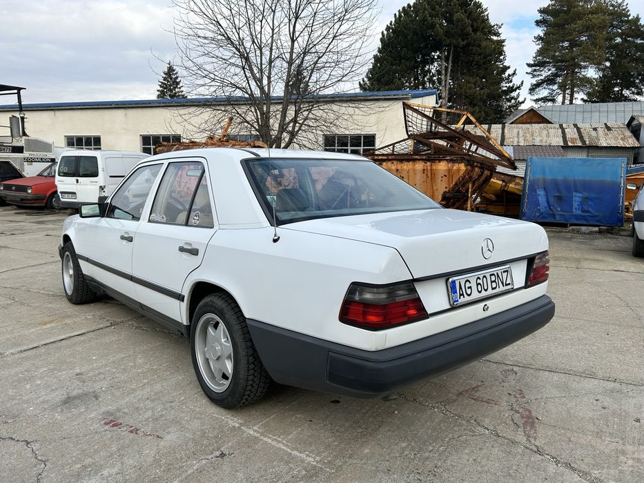 Mercedes-Benz W124 Vehicul Istoric