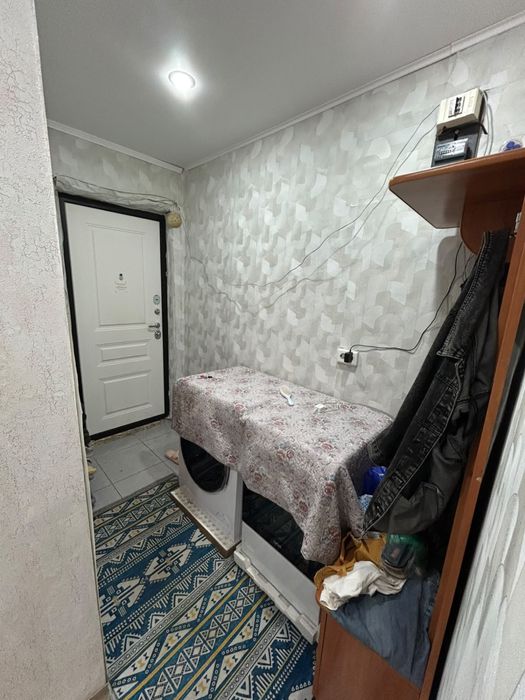 Продам квартиру сураганова 16