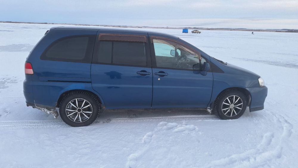 Ниссан Либерти с торгом