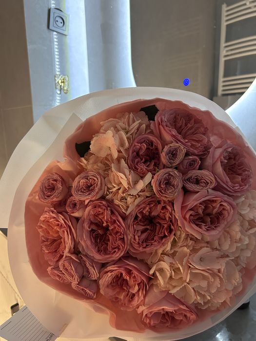 Цветы ,в хорошем состоянии продаются