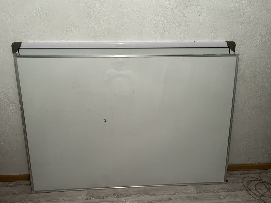 Интерактивные доски и проекционные экраны