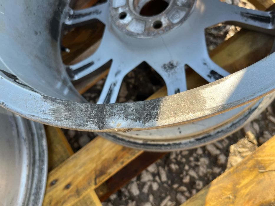 Оригинални джанти 18 Audi A4 A5 A6 8t0601025E 8.5j et29 ном 156 за боя