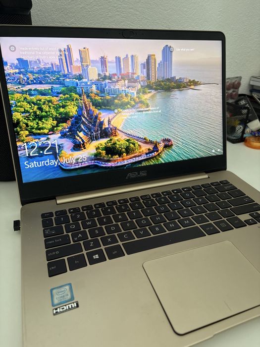 Laptop Asus ZenBook