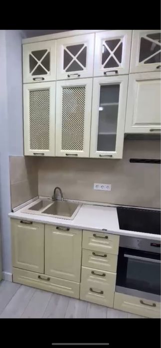 продам кухонный гарнитур МДФ