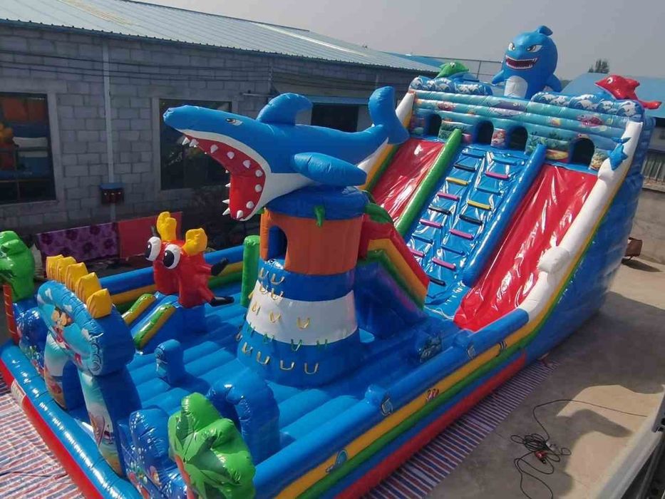 Batut bolalar o'yingohi sotiladi