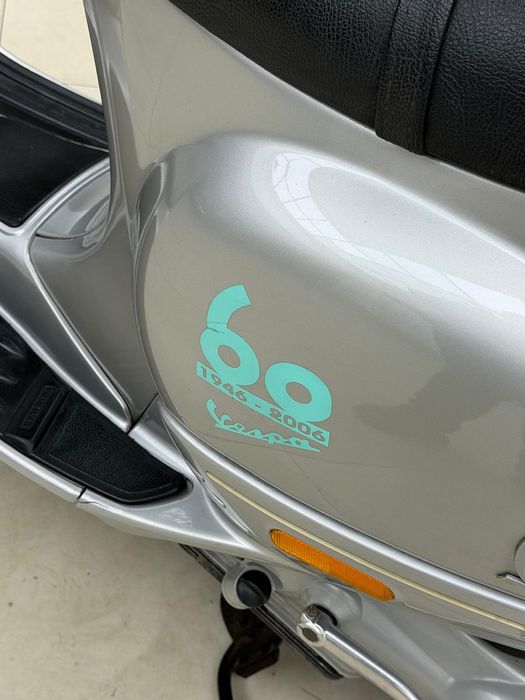 Vespa Piaggio 125 ediție limitata
