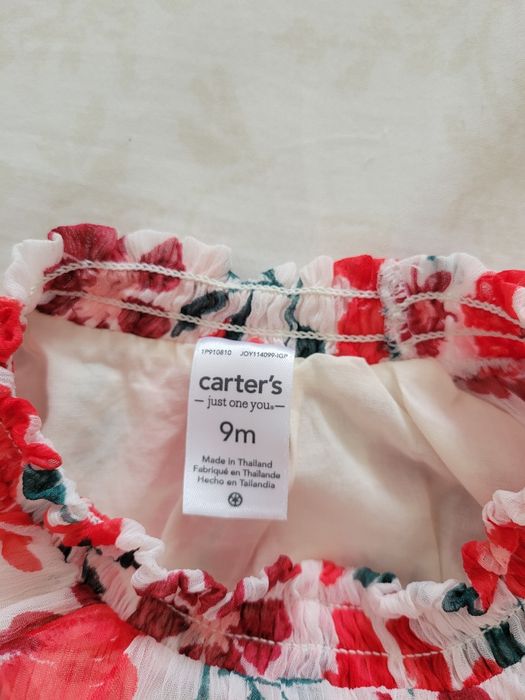Продаётся  детское нарядное платье carter's оригинал