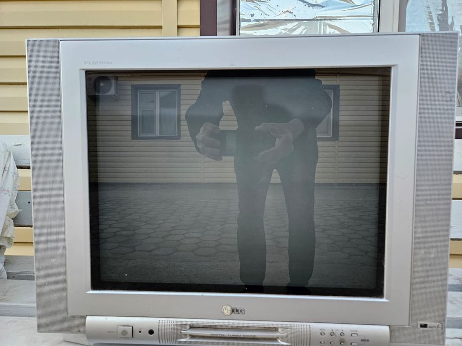Телевизор б/у в рабочем состоянии