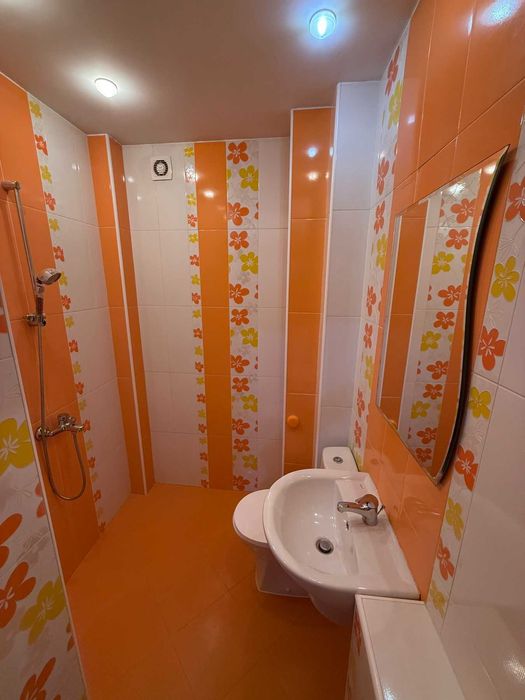 Дава се под наем Тристаен апартамент в Велико Търново, Център - 70 кв.м за 433.5 € - Снимка #9