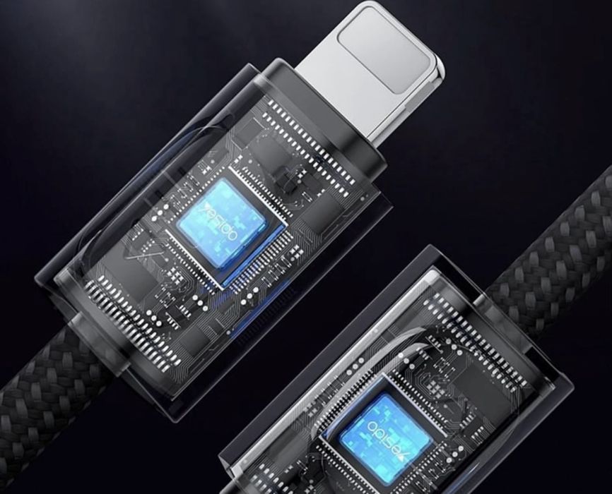 Кабель брелок на Iphone