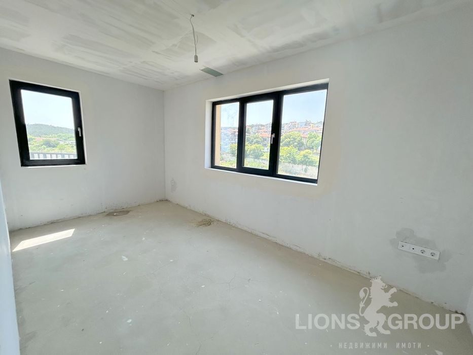 Продава се Тристаен апартамент в Варна, Виница - 123 кв.м за 1505 €/кв.м - Снимка #7