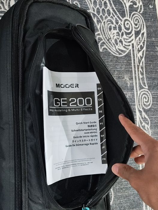 Пълен китарен комплект – поддържан фанатично, в състояние "Mint"